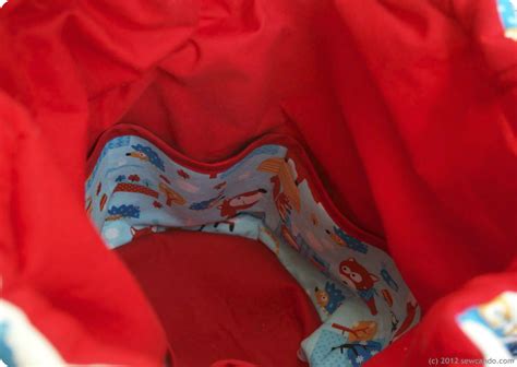 Sew Can Do: A New FREE Pattern: Plenty of Pockets Duffel Bag