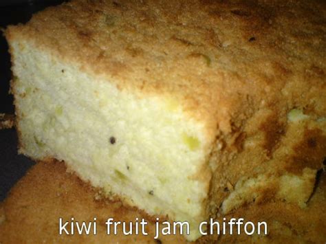 Cooking Pleasure: Kiwi Fruit Jam Chiffon Cake