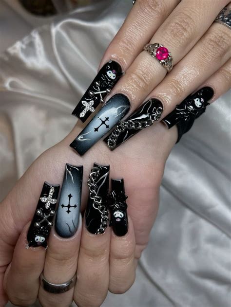 Grunge Black Hello Kitty Nails | Black nails, Long nails, Acrylic nails