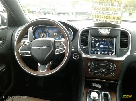 2018 Chrysler 300 C Dashboard Photos | GTCarLot.com