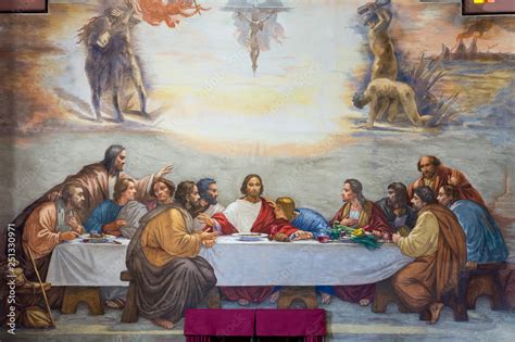 L'ultima cena di gesù cristo, affresco in chiesa Stock Photo | Adobe Stock