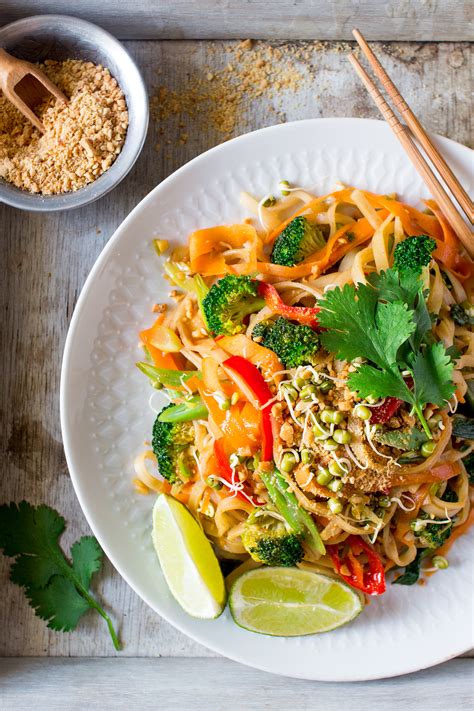 Vegan pad thai - Lazy Cat Kitchen