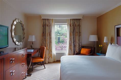 Nashville Luxury Hotels | Gaylord Opryland Resort & Convention Center