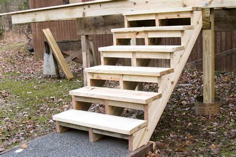 Building and Installing Deck Stairs | Professional Deck Builder