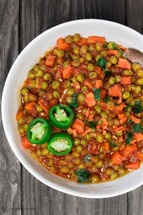 Egyptian Vegan Stew with Peas and Carrots | The Mediterranean Dish