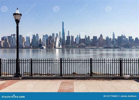 Midtown Manhattan Skyline Seen from a Riverfront Park in Weehawken New ...