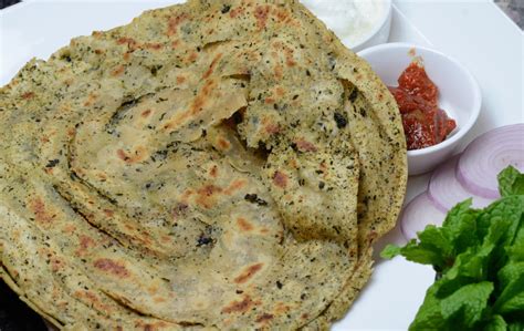 Top 15 Different Types of Parathas - Top 15