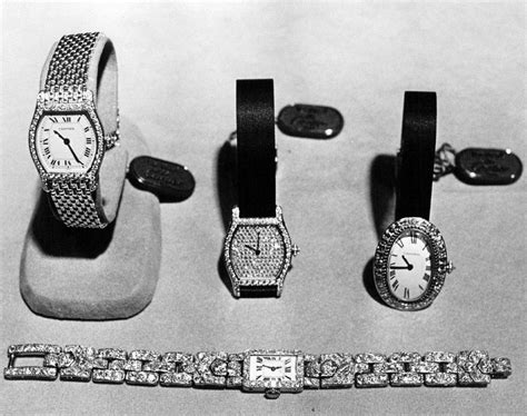 Tips For Starting A Vintage Watch Collection, According To An Expert