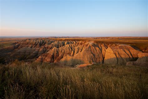 Sunrise in Badlands National Park (OC) [4981x3321] : r/EarthPorn