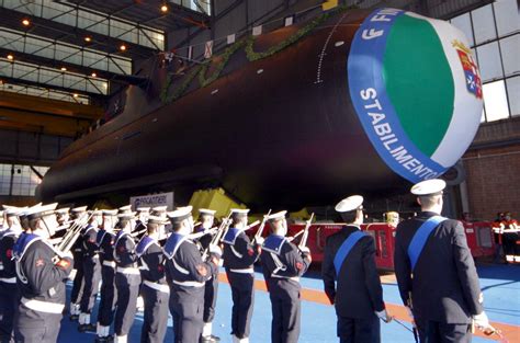 Italian navy submarine collides with cargo ship - CBS News