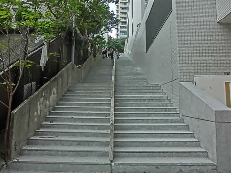 File:HK Cheung Sha Wan 永明街 Wing Ming Street outdoor stairs Nov-2013 Wing Hong Street.JPG ...