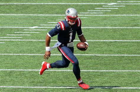 Patriots: Watch Cam Newton score first TD as New England's QB