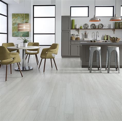 Alpine Oak – a light & bright NEW Dream Home Laminate – will bring a ...