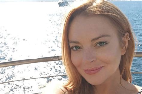 Lindsay Lohan Reveals Horrific Snake Bite On Her Leg On Holiday In Thailand But Claims Her ...