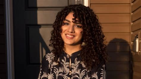 How this desi girl learned to stop worrying and love her curls | CBC News