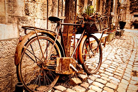 File:Old Bicycle (4743079171).jpg - Wikimedia Commons
