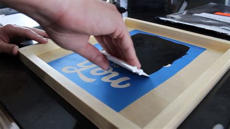 How to Stencil Print? - screenprinting-SUPPORT.com