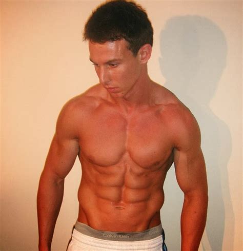 How to get ripped 10 pack abs - Interview with Brandon Gutierrez | AESTHETIC 8 PACK ABS