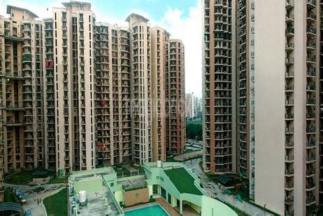 Resale Flats in Sector 70, Noida: 20+ Second Hands Flats in Sector 70 for Sale