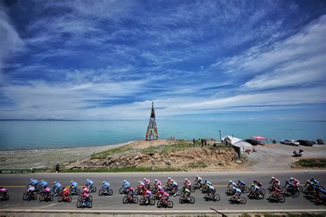 Behind the Breathtaking View along Route of Qinghai Lake Cycling Race