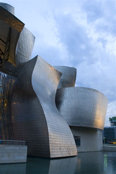 The 20th anniversary of the Guggenheim Museum Bilbao by Frank Gehry | Floornature