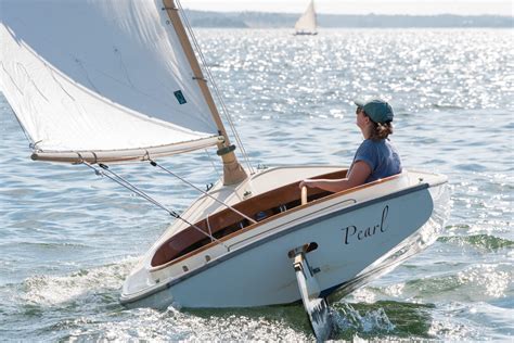 14' Catboat | Arey's Pond Boat Yard