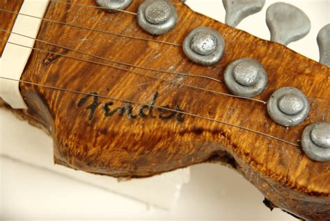 Guitar cake (head/logo) | Joe Fruchey | Flickr