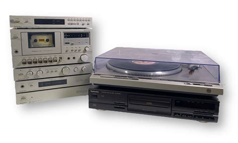 Lot 6 - TECHNICS HIFI SETUP INCLUDING TURNTABLE.