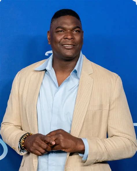 Keyshawn Johnson Stats, Height, Weight, Position, Teams, Number - ABTC