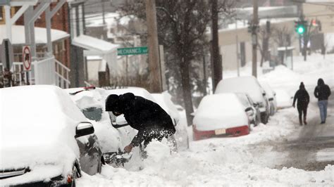 Farmers' Almanac forecasts harsher 2023-24 winter with snow sleet ice