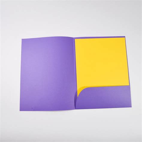 Folder with One Rounded Pocket – Shawmut Communications Group