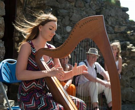 10 iconic instruments used in traditional Irish music | Irish music ...