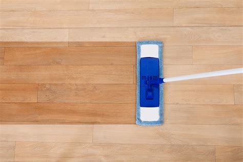 How to Clean Vinyl Floors: 11 Tricks You Need to Know