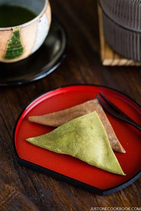 Nama Yatsuhashi (生八ツ橋) - Popular Cinnamon Mochi from Kyoto | Easy Japanese Recipes at ...