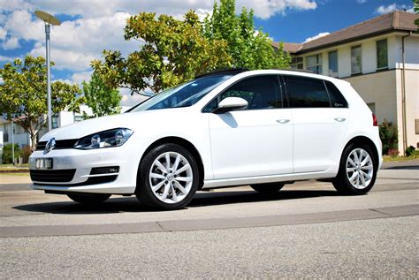 2014 VW Golf TSI Highline – Find Me Cars