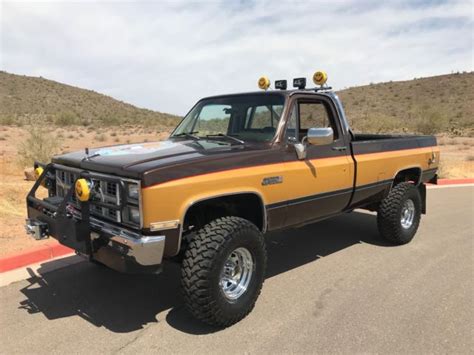 NO RESERVE! Fall Guy Replica Truck Lifted 1984 Chevrolet K20 GMC Square Body 4x4 for sale