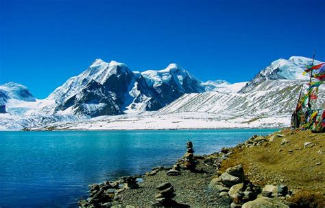 Get a hold of the best deals on 4N/5 Days North Sikkim Tour Plan