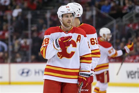 Calgary Flames Have 5 Realistic Draft Day Trades to Make