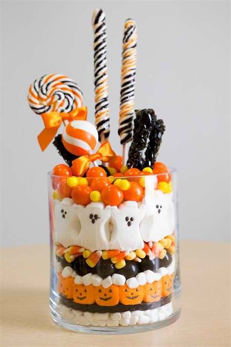 Cute Halloween jar o treats! | Halloween | Pinterest