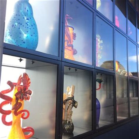 Chihuly Bridge of Glass - 275 Photos & 75 Reviews - Art Museums - 1801 ...