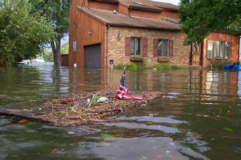 File:Hurricane Isabel flood damage Maryland.jpg - Wikimedia Commons