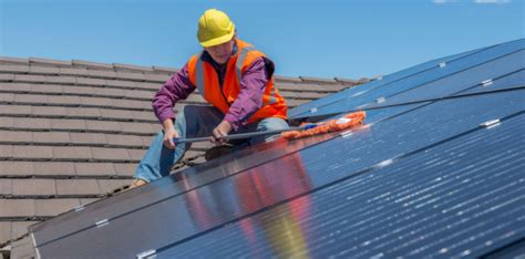 Solar Panel Maintenance : Everything You Need to Know | Solar.com