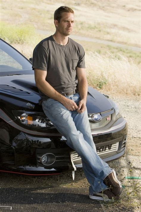 Paul Walker’s Best ‘Fast & The Furious’ Scenes: Photos – Hollywood Life