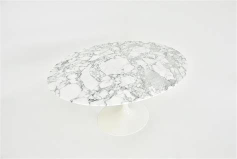 Oval Dining table by Eero Saarinen for Knoll international, 1960s For Sale at 1stDibs
