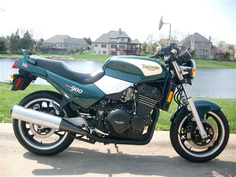 Review of Triumph Trident 750 1995: pictures, live photos & description Triumph Trident 750 1995 ...