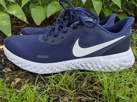 Nike Revolution 5 Review, Facts, Comparison | RunRepeat