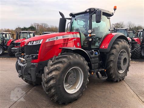 Used 2018 MASSEY-FERGUSON 8740S For Sale in Grantham, United Kingdom ...