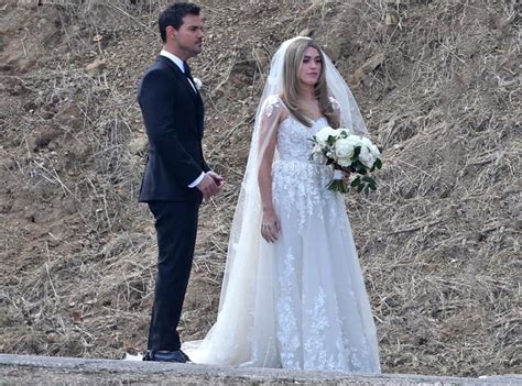 Twilight 's Taylor Lautner Marries Tay Dome in California Wedding