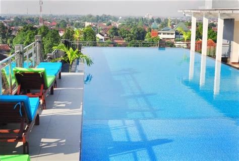 8 Hotel di Jogja Dengan Kolam Renang di Rooftop - Jogja Handicraft ...