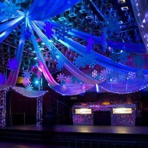 32 Awesome Winter Wonderland Party Decorations Ideas | Sweet 16 winter wonderland, Winter ...